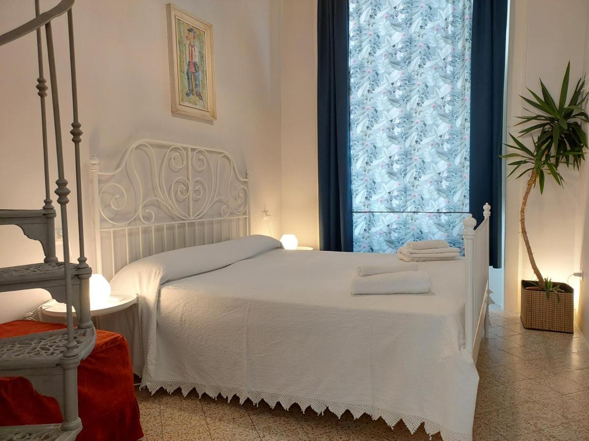 B&B Palazzo Carafa Di Montorio เนเปิลส์ ภายนอก รูปภาพ