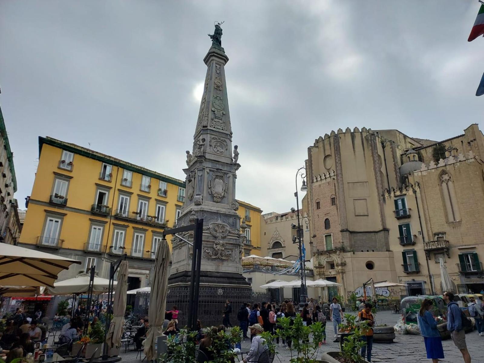 B&B Palazzo Carafa Di Montorio เนเปิลส์ ภายนอก รูปภาพ